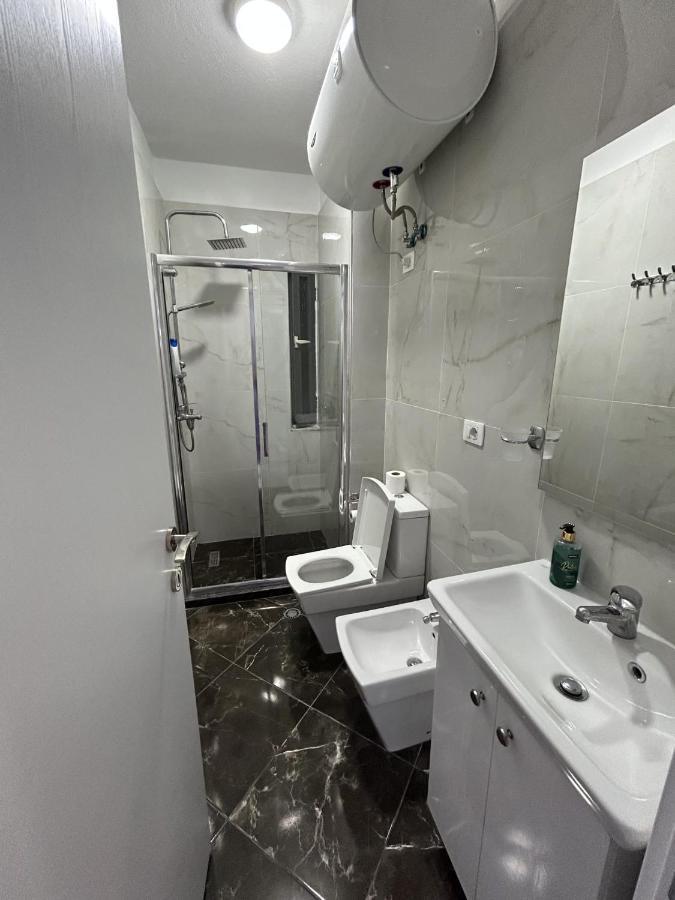 Center, Selvia White Apartment Tirana Eksteriør billede